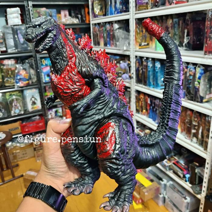 Gambar KAIJU SHIN GODZILLA MONSTERS ULTRAMAN BIG SIZE BANDAI FIGURE - Merah dari Figure Pensiun undefined Tokopedia