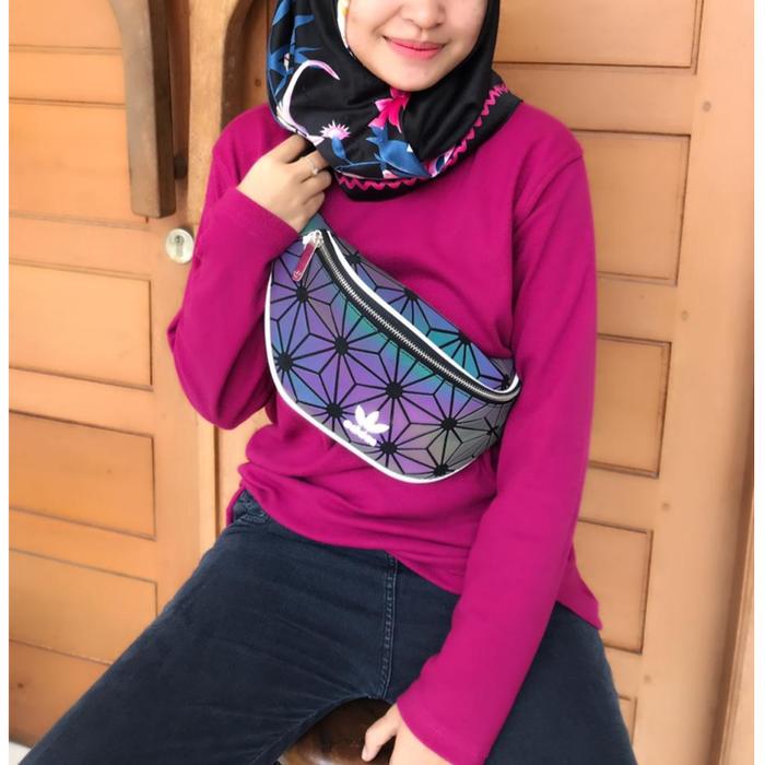 Gambar Tas Selempang Adidas 3D Issey Miyake WaistBag Adidas Original Unisex - Dazzle dari UNGSIRA STORE undefined Tokopedia