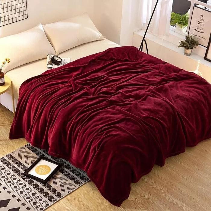 Gambar Selimut Bulu Polos Tebal 160*200 Single Dewasa - MERAH MAROON dari c0al shop undefined Tokopedia