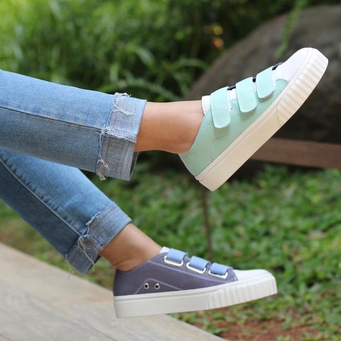 Gambar Sepatu Schoeid Defender Size 36-41 | Sneakers Kanvas Wanita - 36 dari SchoeID undefined Tokopedia