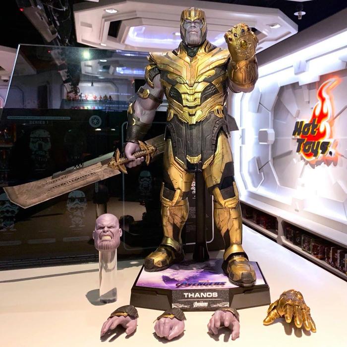 Thanos Marvel Endgame Toys Hot Toys Thanos Avengers Endgame Marvel