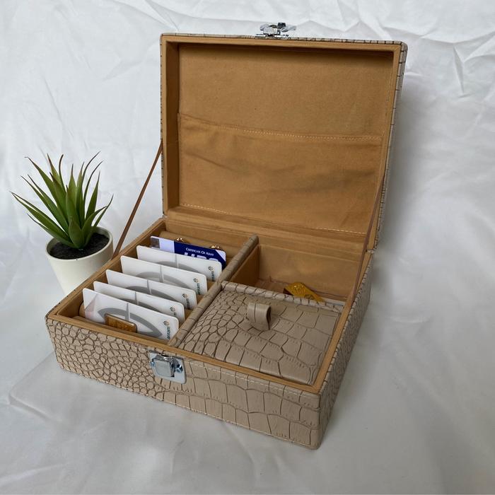 Gambar Premium Box Perhiasan Jewellery Emas Antam Minigold dan UBS - Cream Crocodile dari Abyudaya Wood undefined Tokopedia