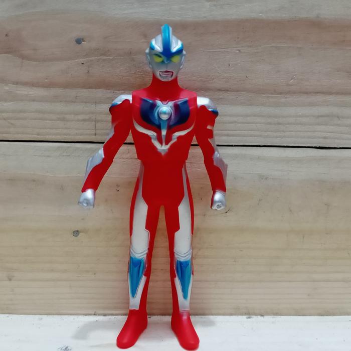 Gambar bootleg figure bootleg ultra monster vict dark lugiel vict lugiel - Ginga dari bulan toys_NEW undefined Tokopedia