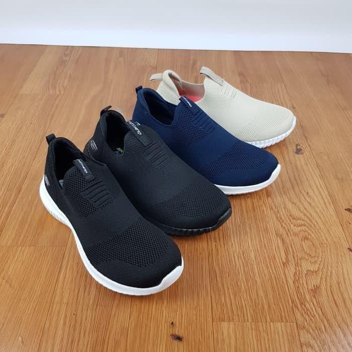 Skechers store jakarta sale