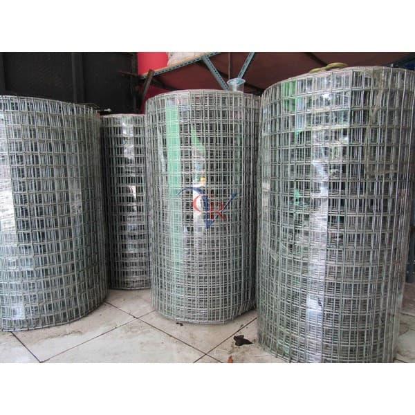 Gambar Wiremesh Galvanis Kawat Loket 50 x 50 mm tebal 4 mm per meter lebar 90 dari Royal Baja undefined Tokopedia