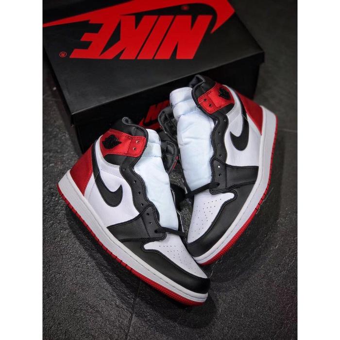 Air Jordan 1 Retro High Satin Black Toe W Cd0461 016