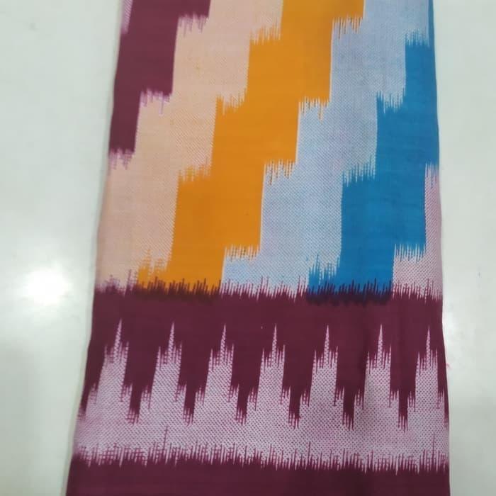 Jual Sarung Corak Insang Melayu Khas Pontianak Kota Pontianak Galeri Center Tokopedia