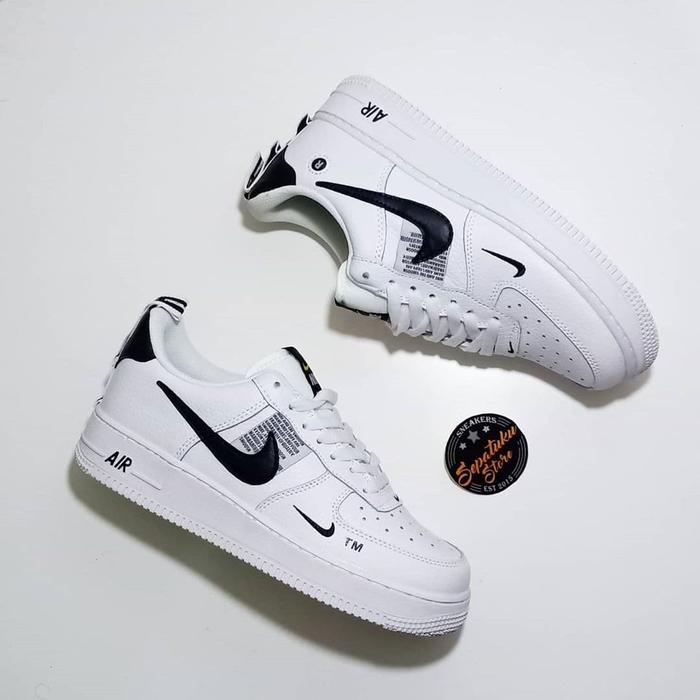 nike lv8 black
