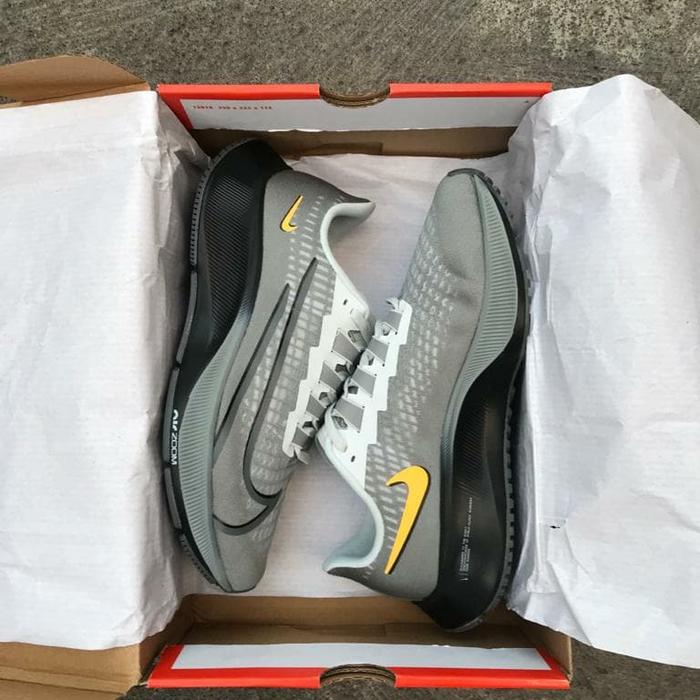 Jual Nike Air Zoom Pegasus 37 Particle Grey Original - Kab. Sragen - Wage  Market | Tokopedia