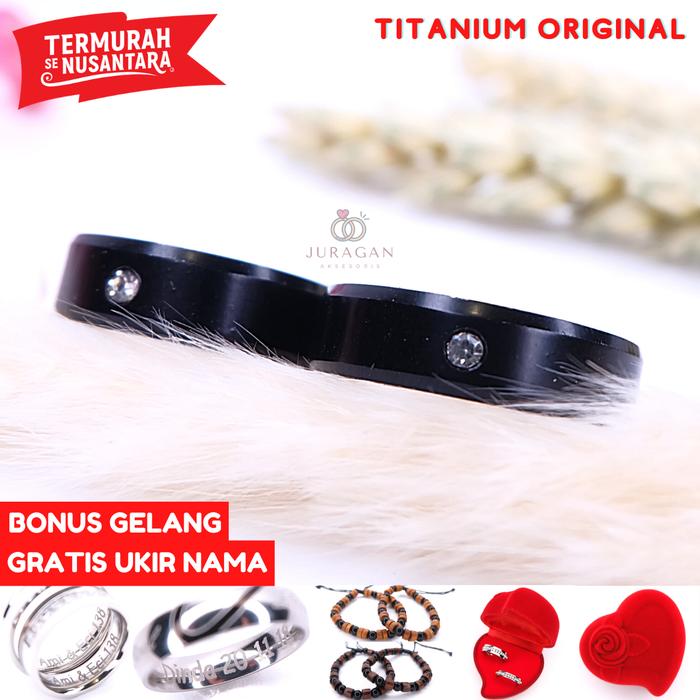 Gambar [UKIR NAMA + BOX HATI] Cincin Couple BUCIN Titanium M27 BONUS Gelang - Pria 6, Wanita 9 dari DoubleU Indonesia undefined Tokopedia