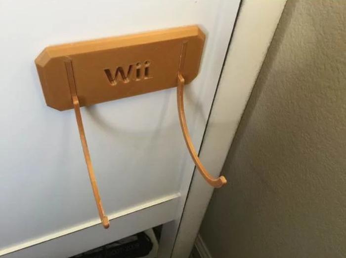 Gambar Dudukan Pro Controller Wii Classic Holder - S3D dari Kaz 3D Freaks undefined Tokopedia