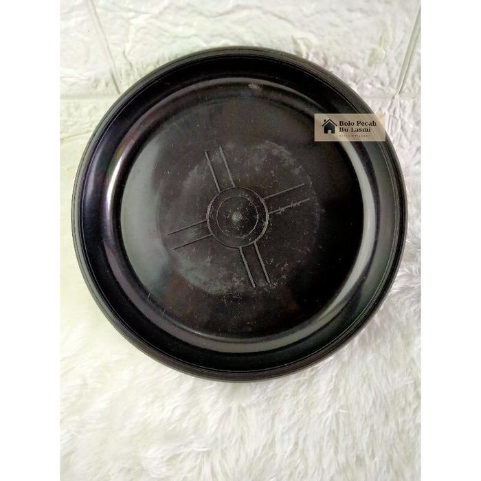 Gambar Tatakan Pot Hitam Putih Alas Pot Tawon Tanaman Bunga 2 Ukuran - Besar hitam dari bolopecahbulasmi undefined Tokopedia