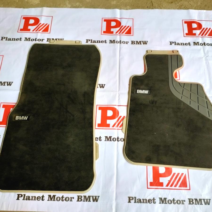 Floor mats bagian depan BMW F30 & F30 LCI