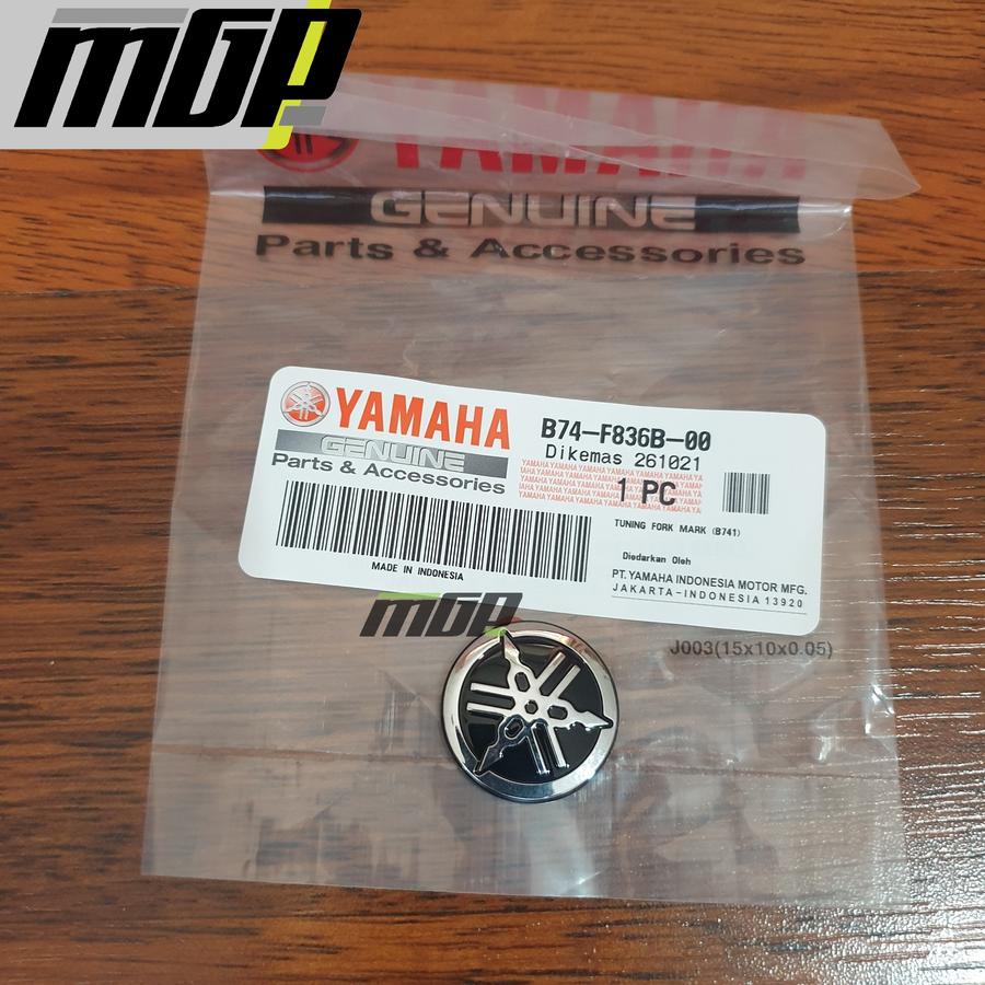Genuine Parts Yamaha XMAX 300 2017 Yamaha Tuning Fork Mark Emblem