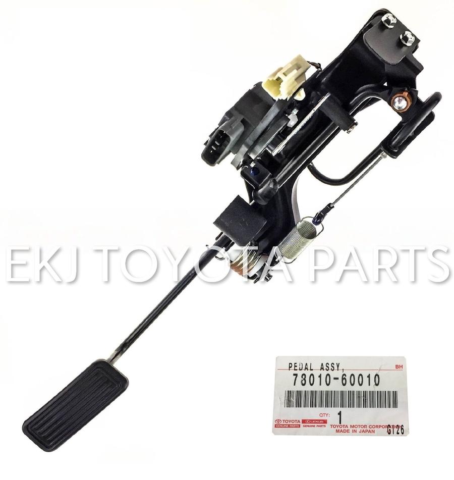 ランクル100系(HDJ101K) アクセルペダル78010-60010 中古 Genuine Accelerator Pedal 1999-2006 Toyota Land Cruiser VX100