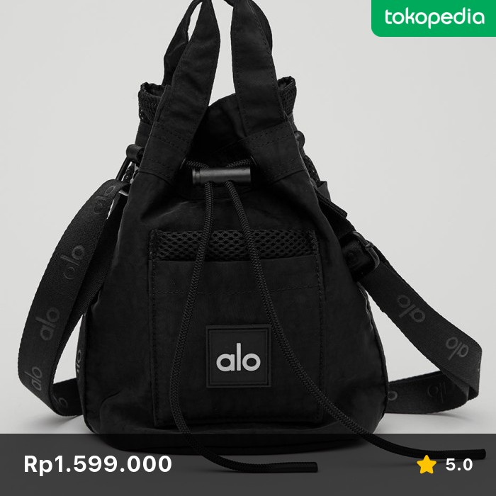 Alo Yoga Utility Cross Body Bucket Bag - Rp1.599.000