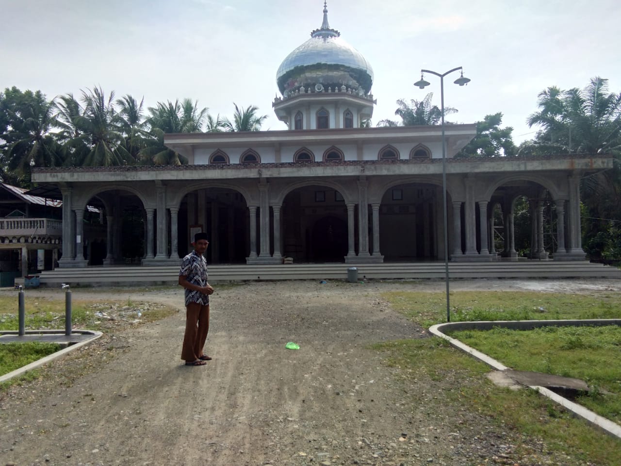Masjid POTEUMEUREUHOM