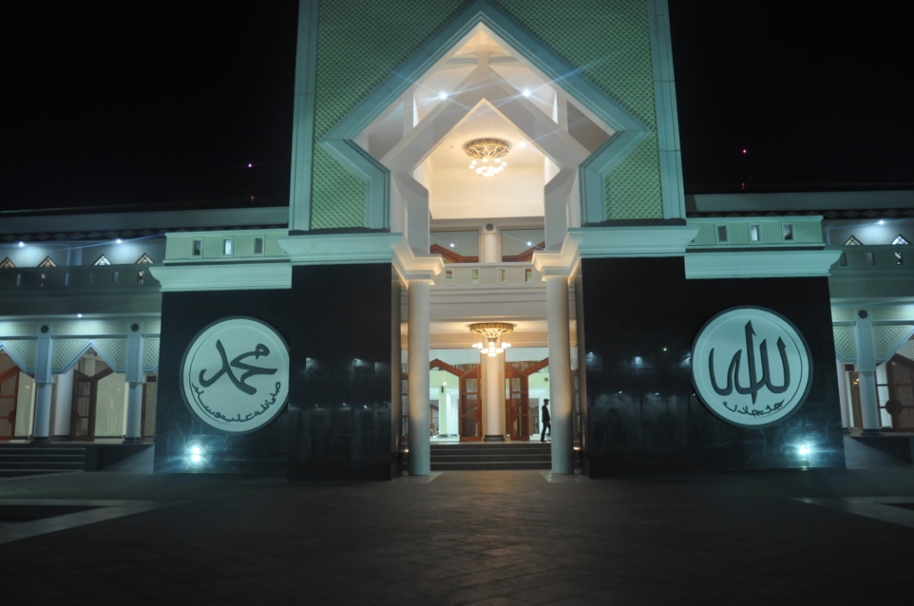 Masjid AL-MUKHLISIN