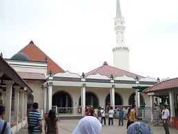 Masjid KERAMAT LUAR BATANG