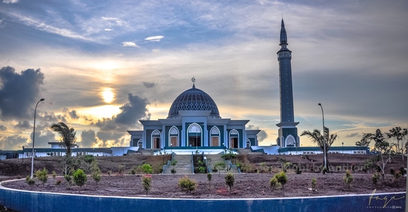 Masjid RAYA KEPULAUAN RIAU