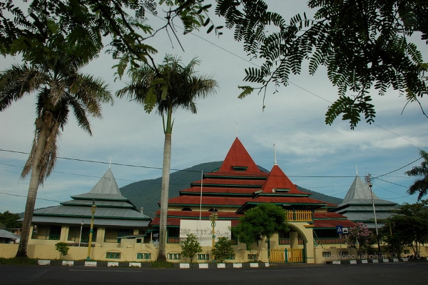 Masjid KESULTANAN SIGI LAMO